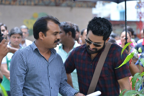 janatha garage,censor tensions,janatha garage release doubts,jr ntr,censor board  సెన్సార్ టెన్షన్ లో జనతా గ్యారేజ్!